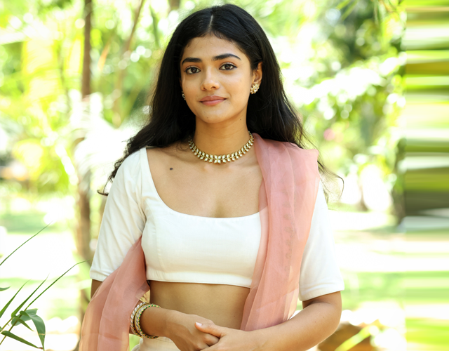 Heroine Ahilya Bamroo Pictures